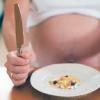 Какие витамины пить при беременности во втором триместре